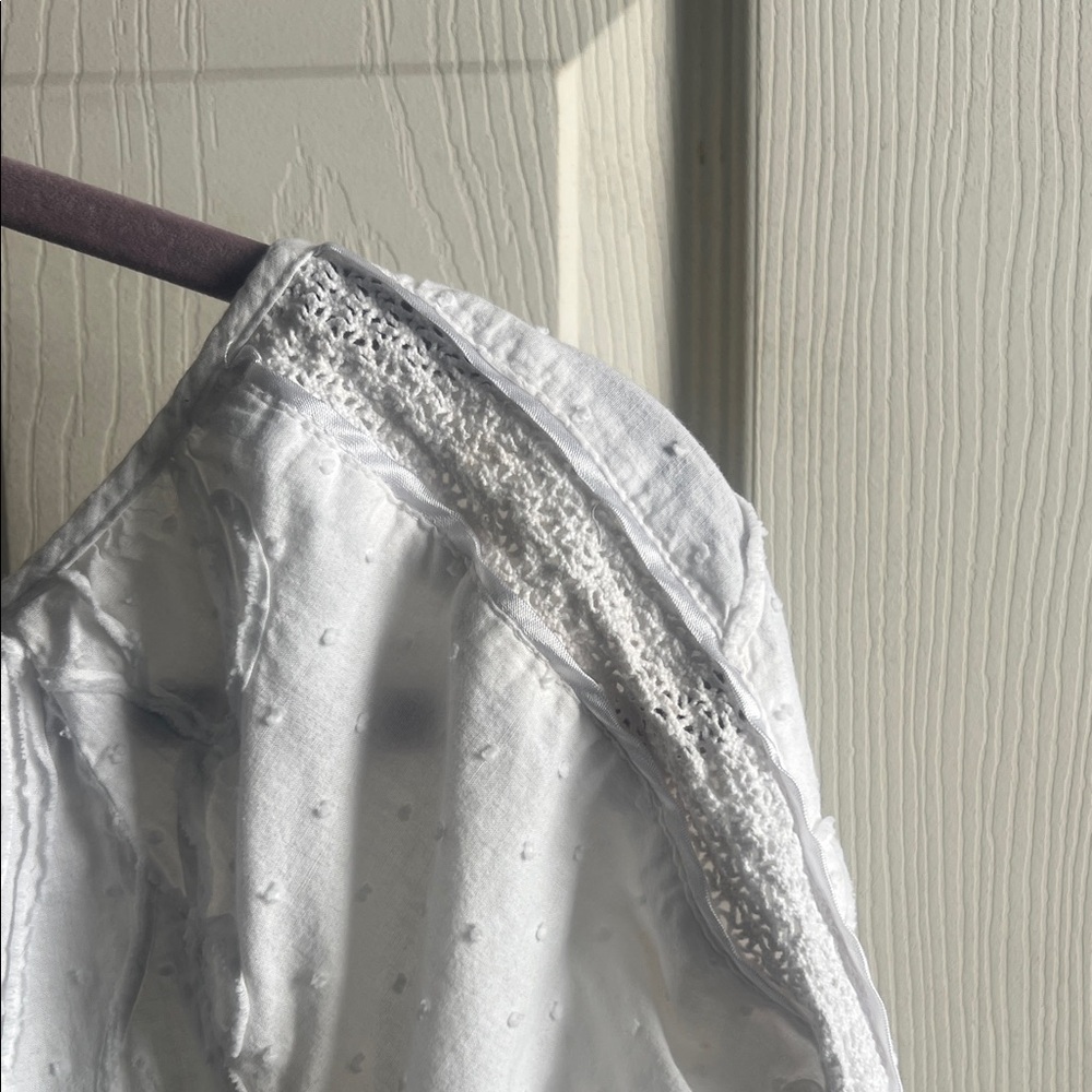 Art And Soul White Floral Women's Blouse - Picture 4 of 4